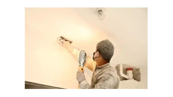 乳膠漆刷完第二天就出現(xiàn)裂紋，經(jīng)檢查發(fā)現(xiàn)是業(yè)主的“過錯”！