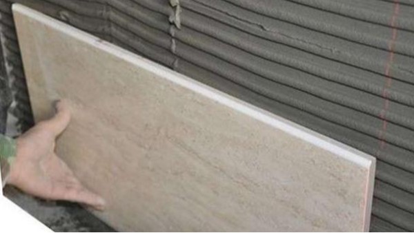 昆明瓷磚膠廠家提醒您，這樣貼磚？小心防水層都被“扒”掉了！